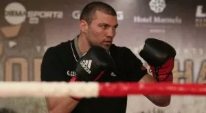 {{ otherArticle[0].article.title }}