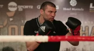 {{ otherArticle[0].article.title }}