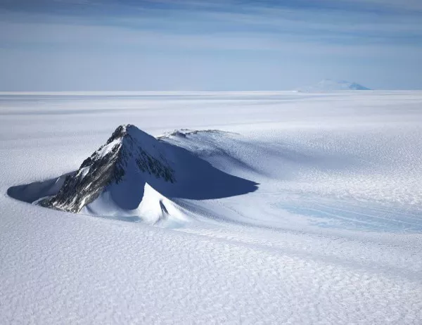 Британец стана вторият човек в света, прекосил сам Антарктида