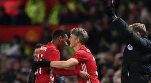 Поредно доказателство, че Швайнщайгер напуска Юнайтед (СНИМКИ)