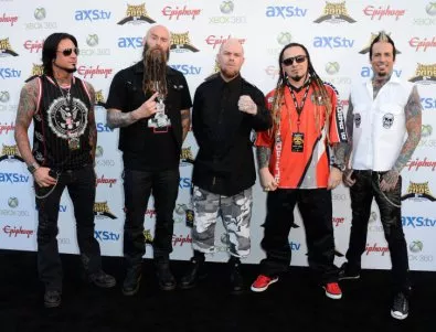 Five Finger Death Punch привличат нов вокалист след срива на Мууди