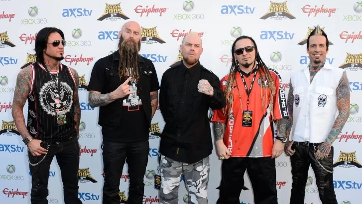 Five Finger Death Punch привличат нов вокалист след срива на Мууди