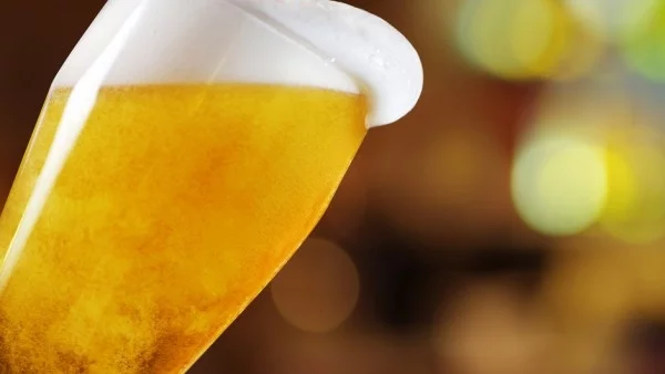 Студенти ще се опитат да направят бира на Луната