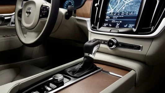 Volvo S90 - Бъдещето на автомобилите вече е тук (тест-драйв)