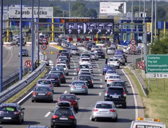 Германия отива на съд заради такси за чужди коли 