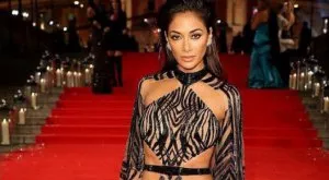 Кака Никол ще прави дует с Бекъм