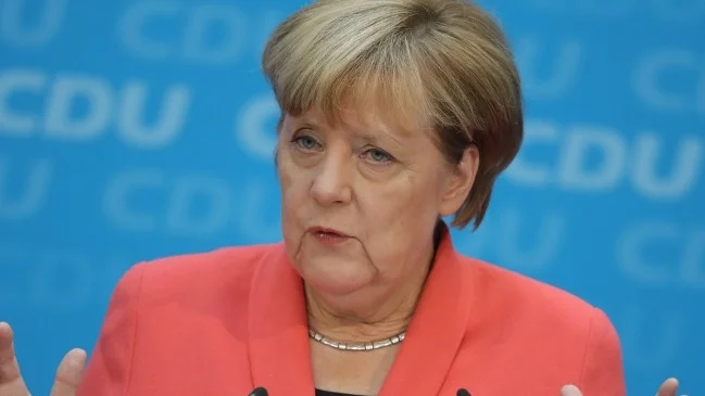 Меркел се оплака от неспазването на пакта за бежанците