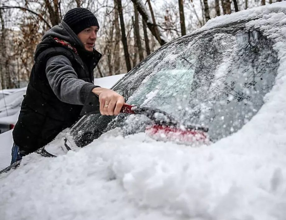 6 трика, с които да чистиш по-лесно колата през зимата