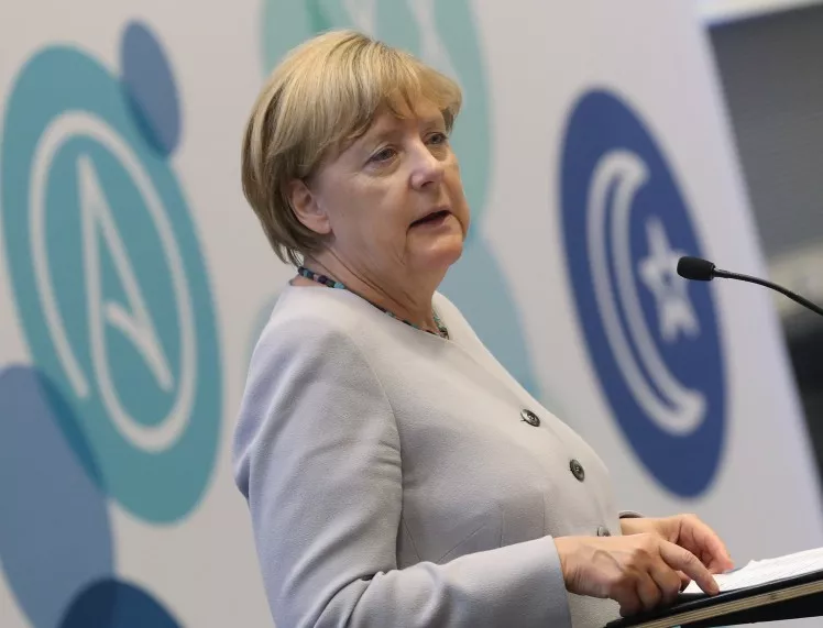 Меркел призова Тръмп към уважение спрямо съюзниците в НАТО