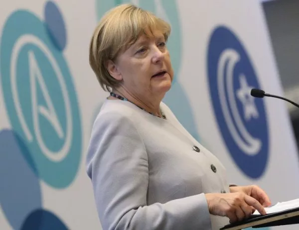 Меркел определи като „наглост“ забраната на Анкара за посещение на базата „Инджирлик“
