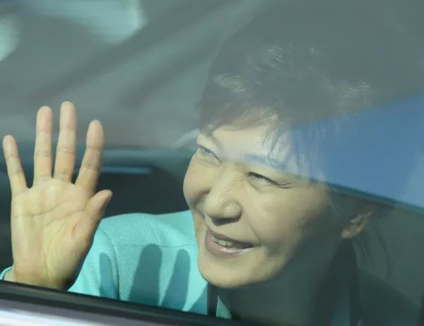 Съдът в Южна Корея издаде заповед за арест на Пак Гън Хе