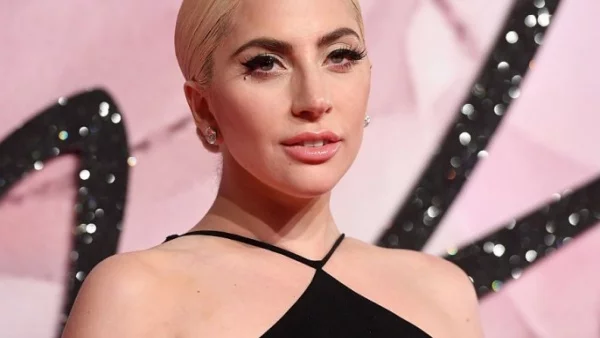Лейди Гага призна, че e болна
