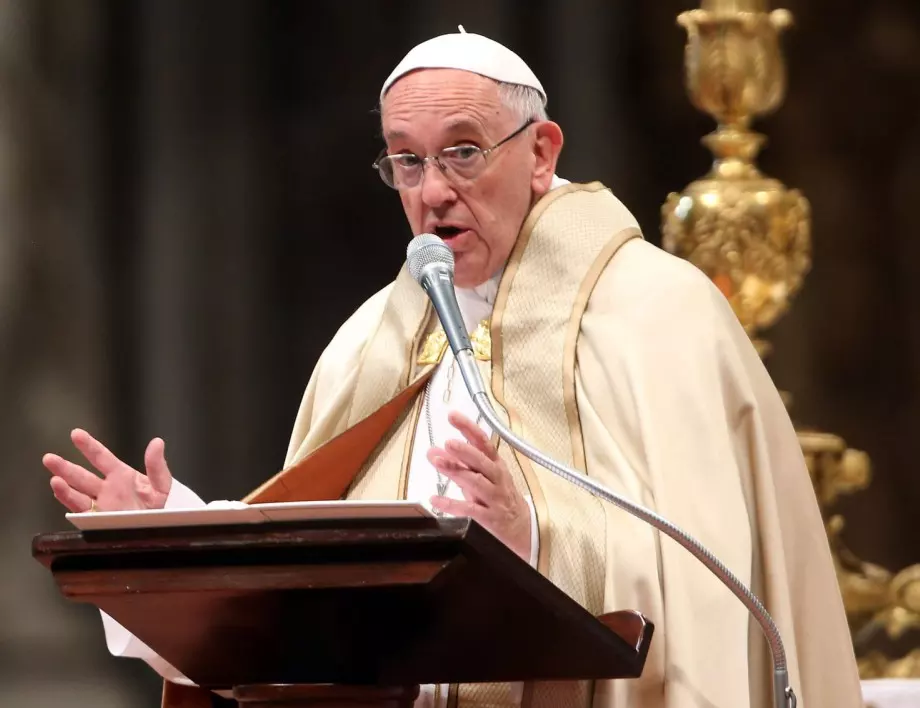 "Кликни, за да се молиш": Мобилното приложение за връзка с Папа Франциск 