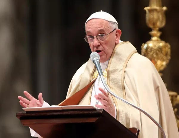 Папа Франциск: Трябва да поставяме като приоритет личната над националната сигурност