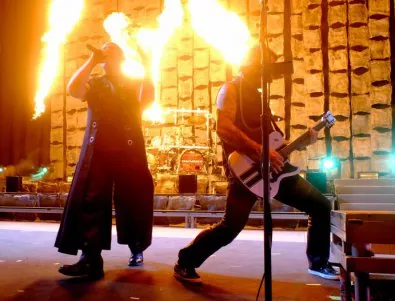 Disturbed пуснаха лайв видео към „Immortalized”