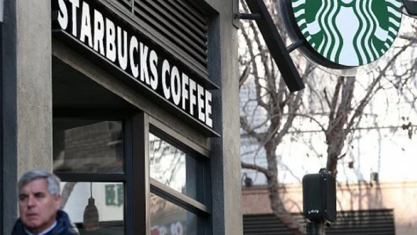 Starbucks продава 83 от заведенията си в Европа