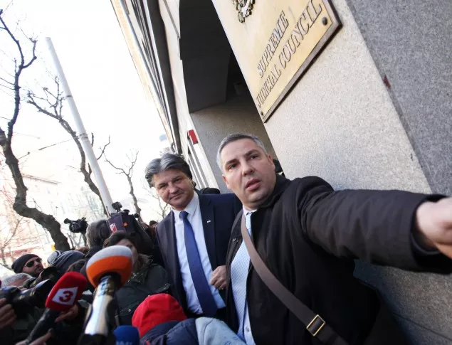 Съдиите от СРС излязоха на протест и поискаха оставката на "Сотир Методиев Пеевски"