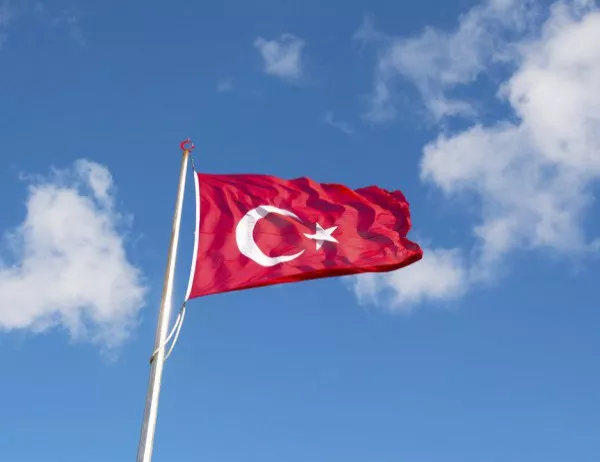 Турция задържа двама гръцки военни за случайно пресичане на границата
