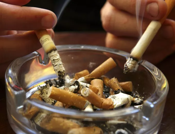 Болестта на пушачите, от която страдат 480 000 българи, става трета по смъртност