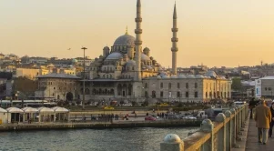Туристите в Истанбул скоро ще са повече от жителите му