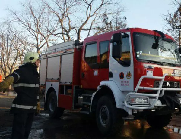 Пожар изпепели 8 къщи в ромската махала на Пловдив