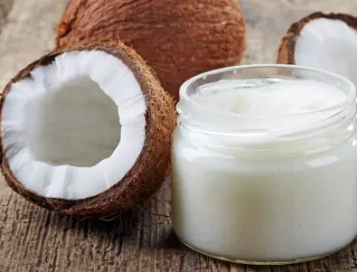 Какво ще се случи с тялото ви, ако комбинирате кокосово масло и сода?