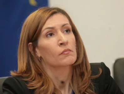 Ангелкова: Трябва да регламентираме къмпингуването като в Гърция, Италия и Малта