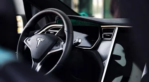 Заводите на Tesla - първи по трудови злополуки в автосектора 