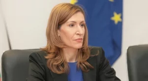 Ангелкова: "България Ер" правят всичко възможно да не се допускат закъснения