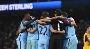 Играчите на Сити с жест към контузения Гюндоган (СНИМКИ)