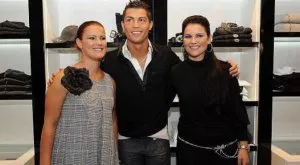 Роналдо е смъртно обиден на сестра си