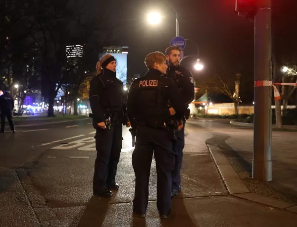 В Берлин арестуваха 7 мигранти след като на Бъдни вечер са подпалили жив бездомник