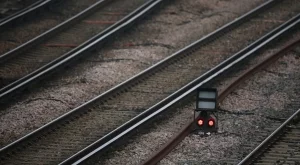 Японска жп компания се извини, че неин влак тръгнал 20 секунди по-рано