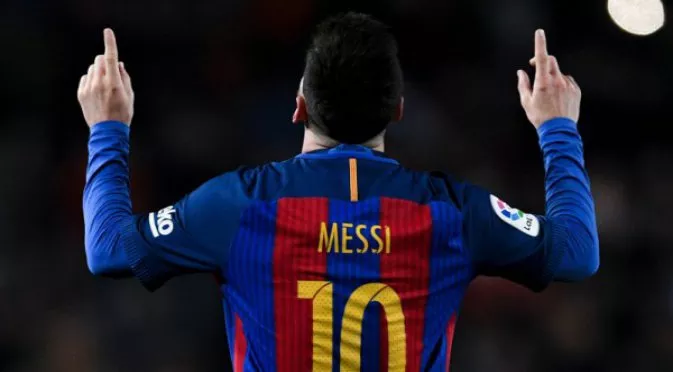 Какво още може да постигне Меси след подновения договор с Барселона