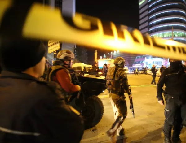В Анкара застреляха двама предполагаеми бойци на ИД