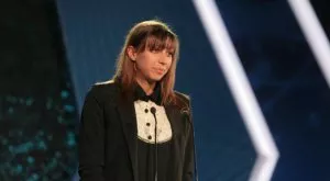 {{ otherArticle[0].article.title }}