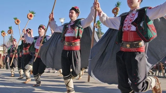 Фестивал на коледарските състави в Казанлък