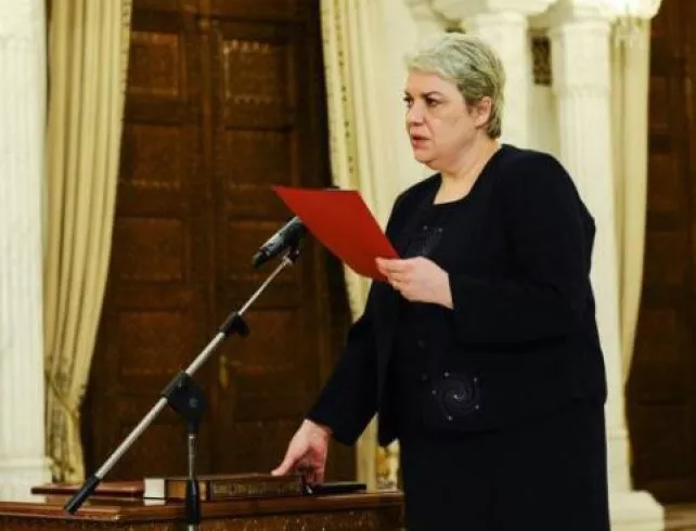 Румъния напът да се сдобие с жена мюсюлманка за премиер