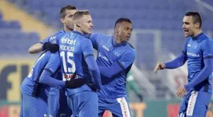 Защитник от Чемпиъншип е вариант за "Левски"