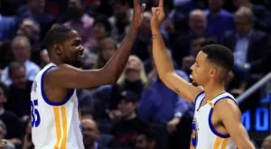 Голдън Стейт и Хюстън се доближиха на победа от финала на Запад