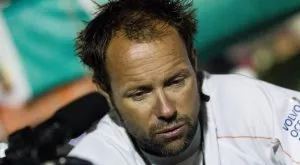 Французин подобри световния рекорд за околосветско плаване