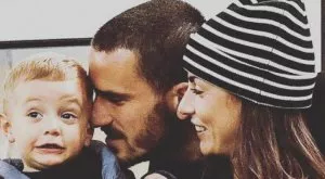 {{ otherArticle[0].article.title }}