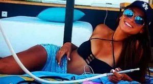 Вижте как най-секси тенисистката във вселената танцува по без нищо (ВИДЕО)