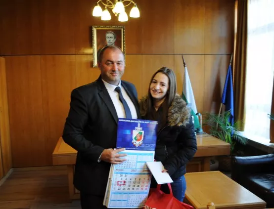 Децата на загиналите служители от ОДМВР - Смолян получиха коледни подаръци