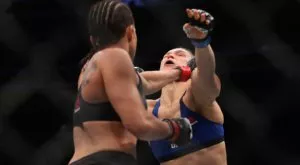 След бруталния нокаут, Ронда Роузи претърпя ново унижение