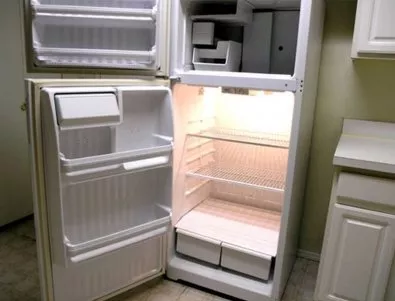 Бабини хитрини: Как да прогоним лошата миризма от хладилника