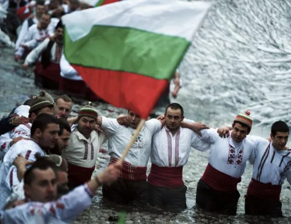 Мистерията на българското хоро