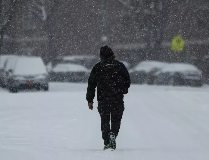 В Ню Йорк и Бостън очакват "бурята на сезона"
