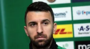 {{ otherArticle[0].article.title }}