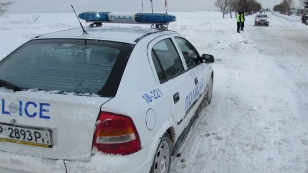 Пиян шофьор нападна полицаи в Прохода на Републиката